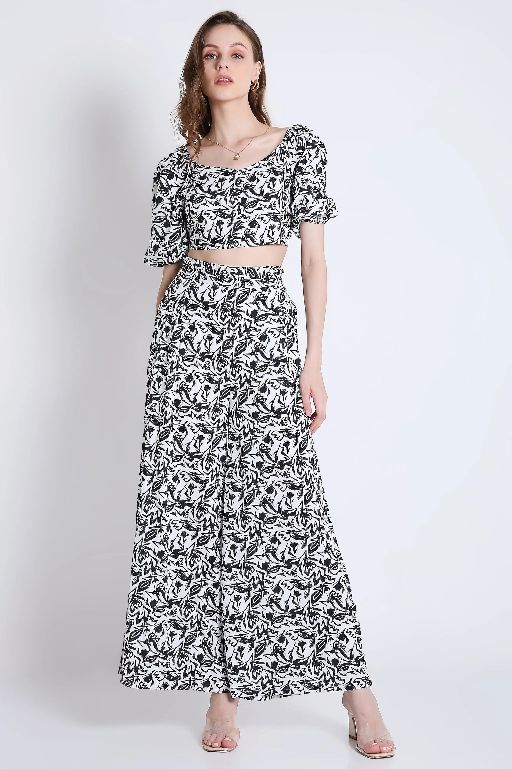 Black And White Floral Crop Top French Theory