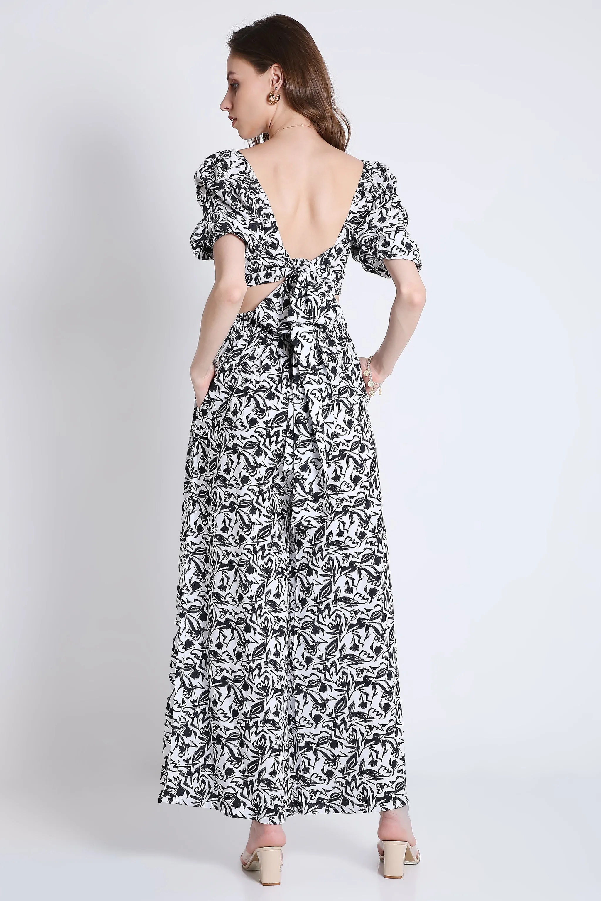 Black And White Floral Crop Top French Theory