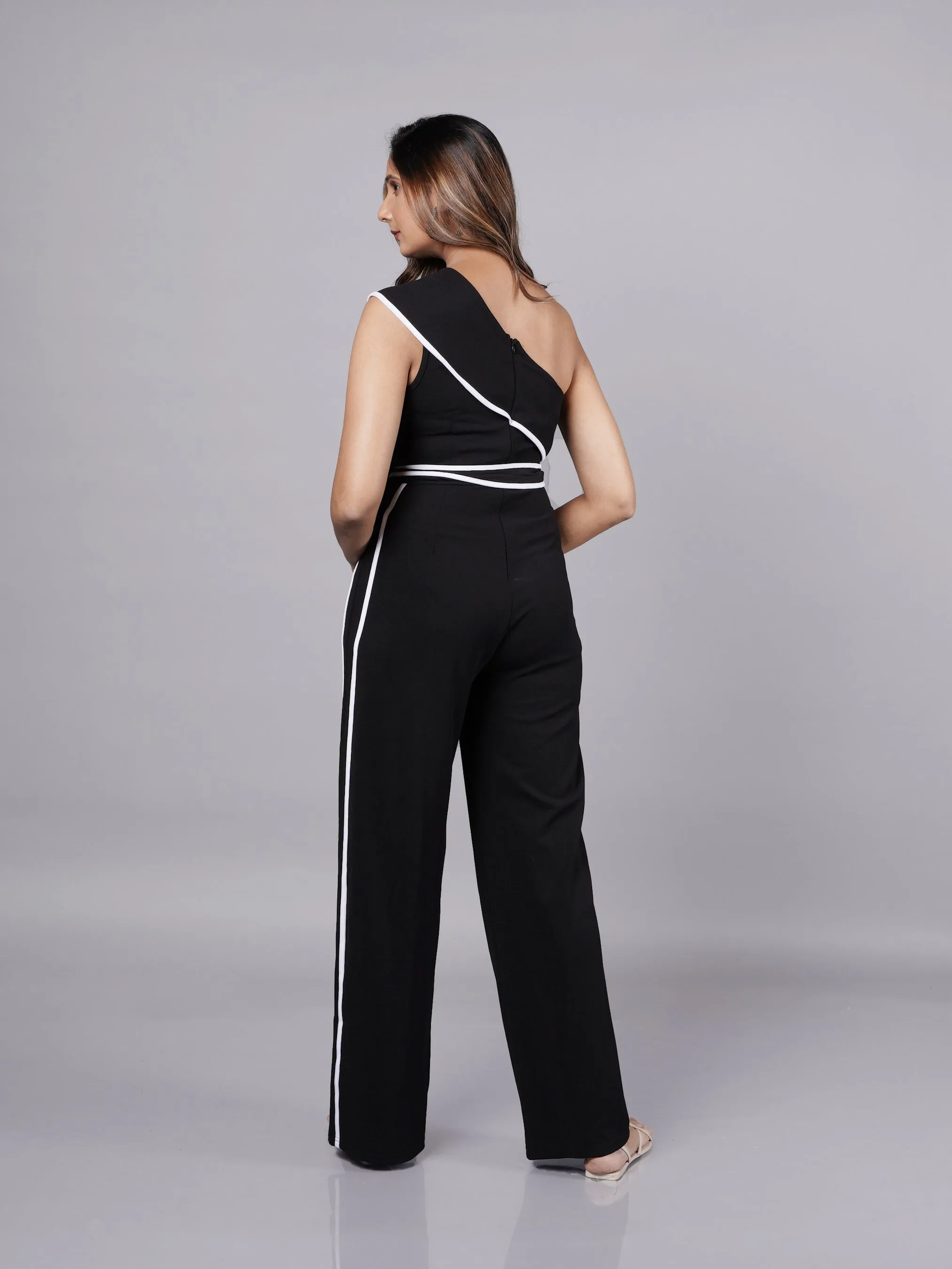 Elegant Black Off-the-Shoulder Jumpsuit (Old Money Style) French Theory