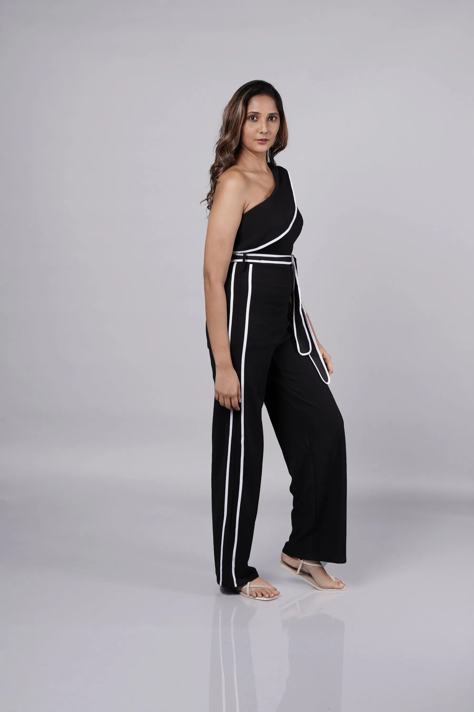 Elegant Black Off-the-Shoulder Jumpsuit (Old Money Style) French Theory