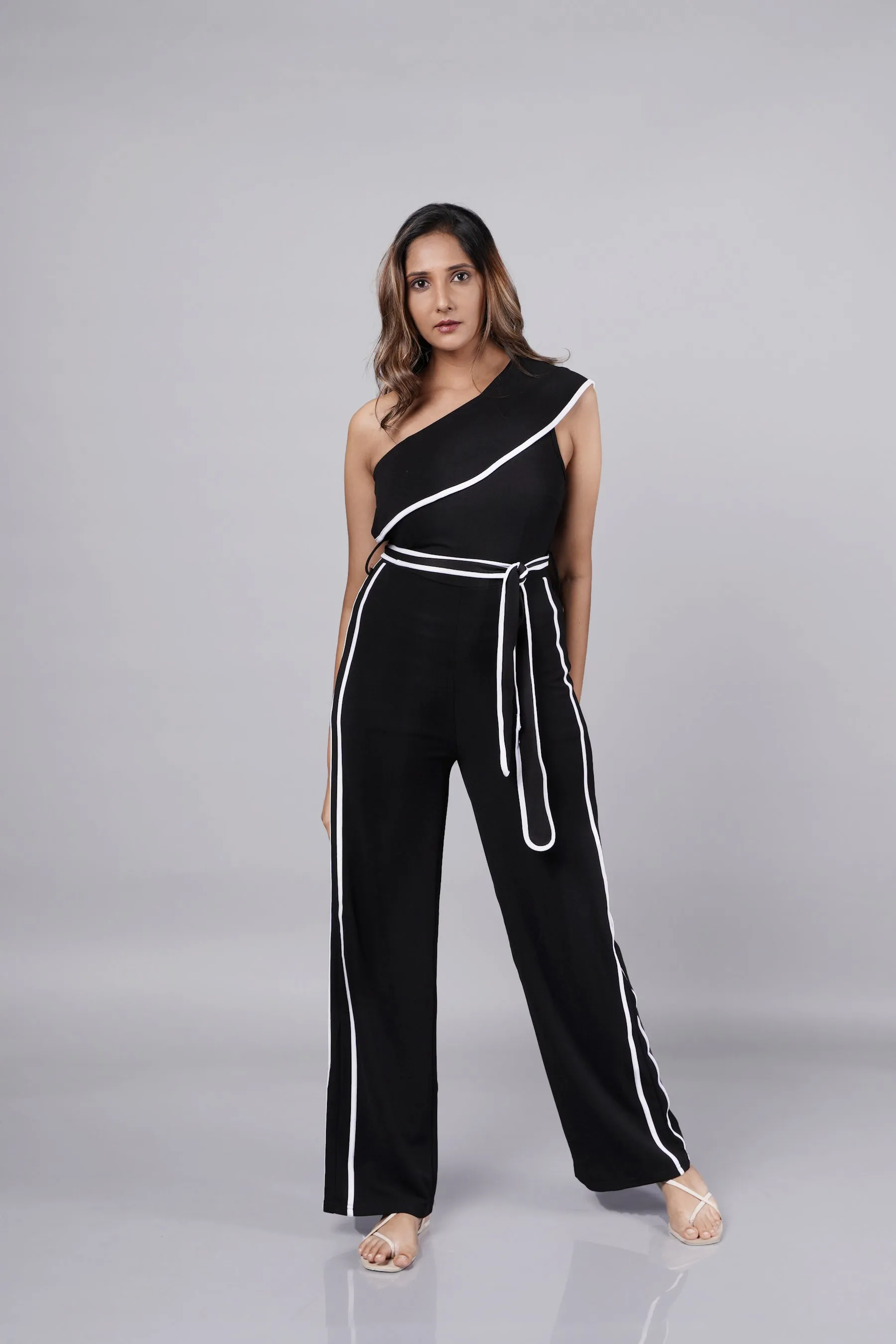 Elegant Black Off-the-Shoulder Jumpsuit (Old Money Style) French Theory